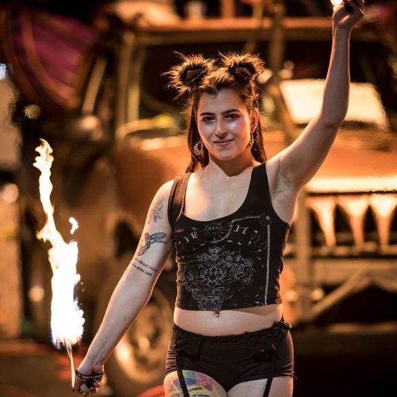 Meet your Posher, Samantha - Picture 1 of 1